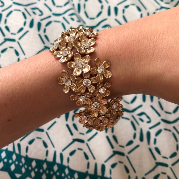 Good flower bracelet - Picture 3 of 3